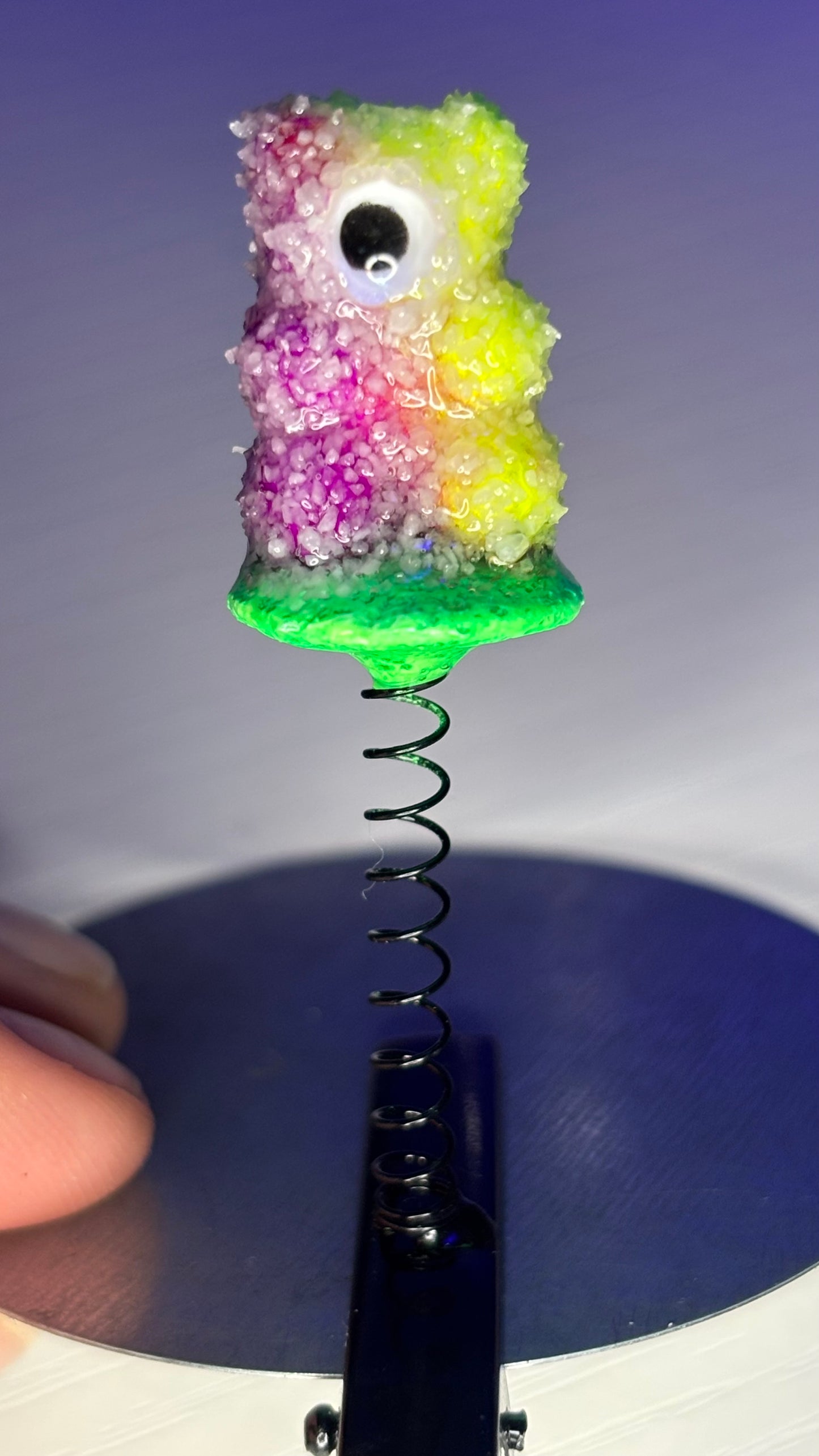 Sour Cyclops Gummy Bear Clips 🌱