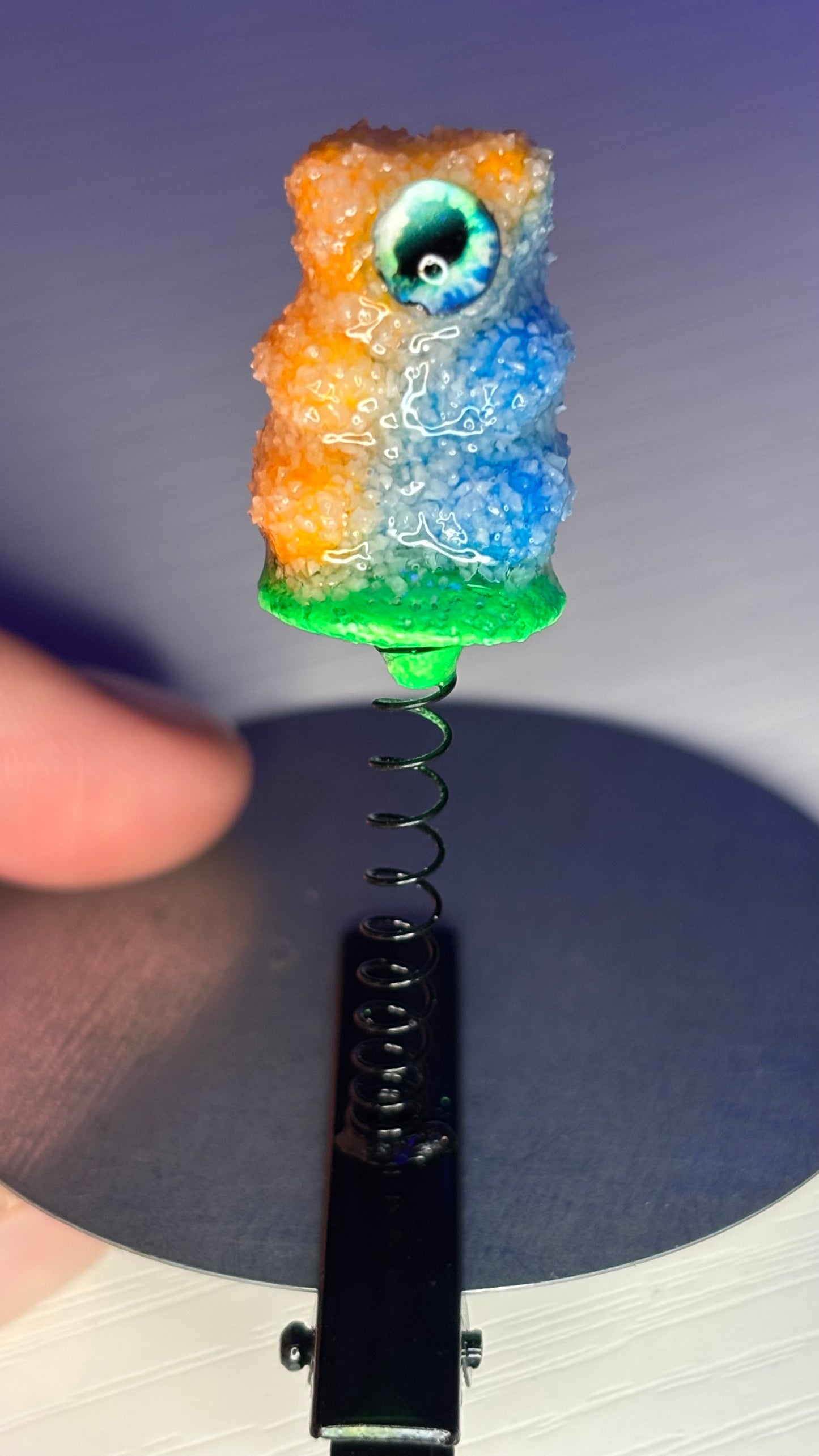 Sour Cyclops Gummy Bear Clips 🌱