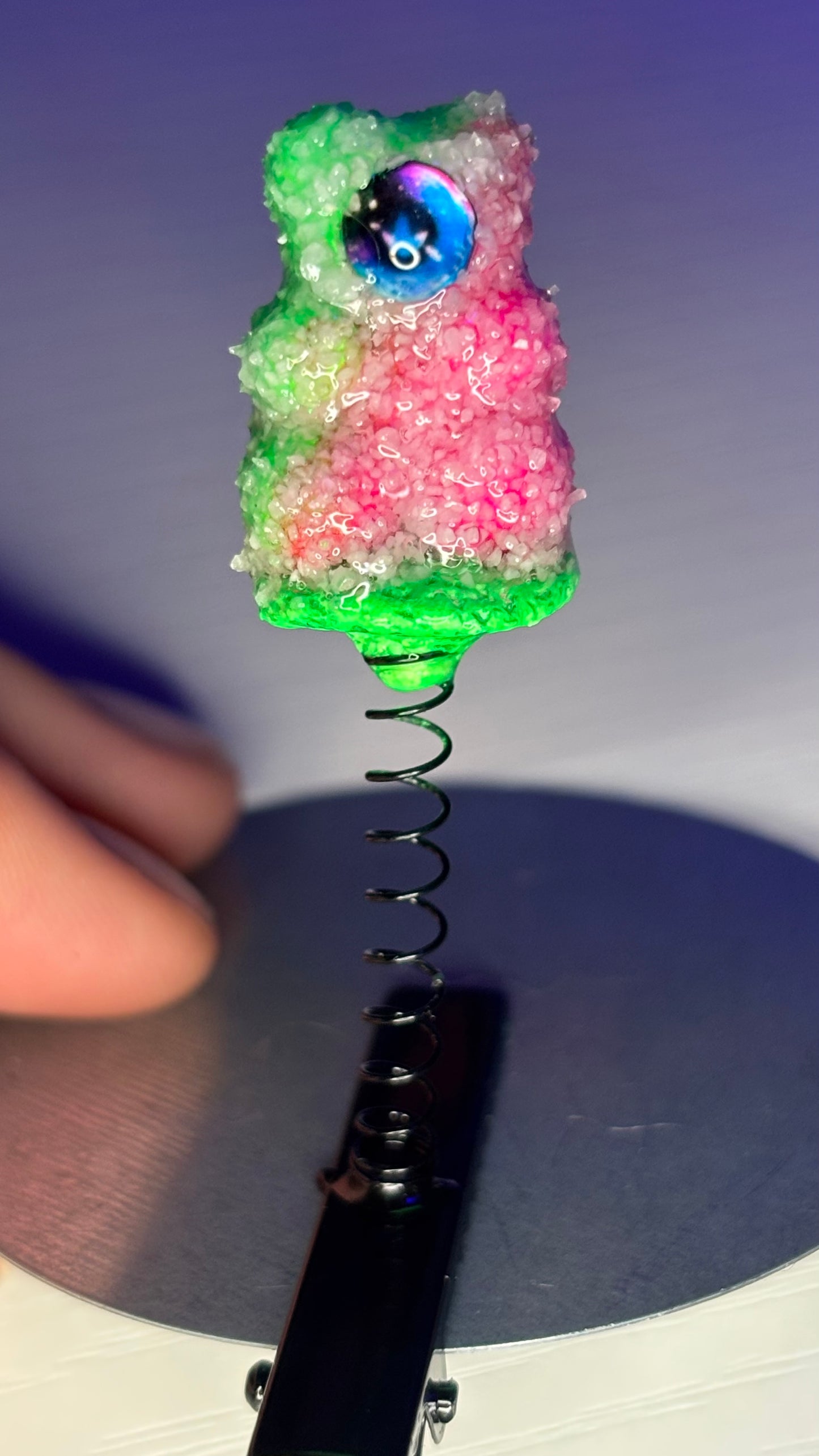 Sour Cyclops Gummy Bear Clips 🌱